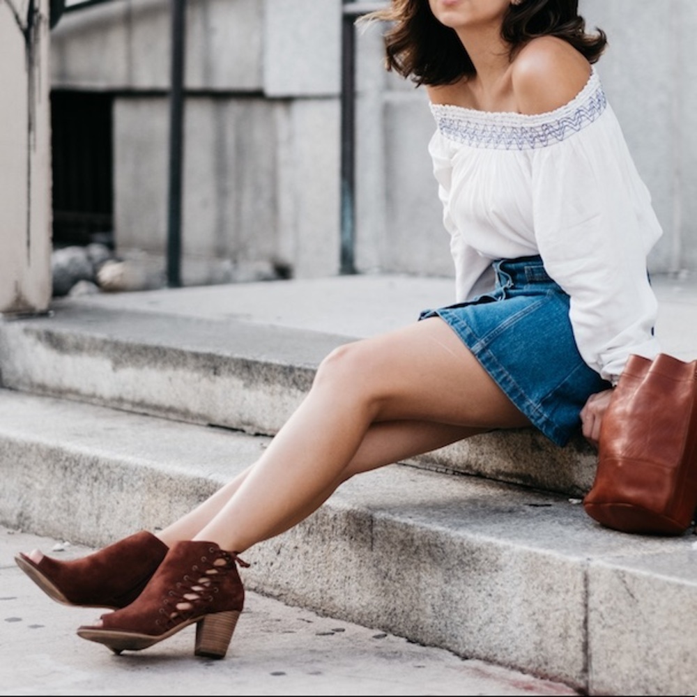 Lucky Brand GREEN Hartlee Peeptoe Booties